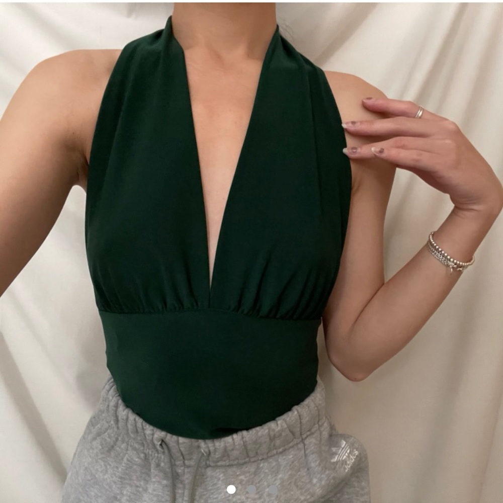 GREEN HALTER BODYSUIT